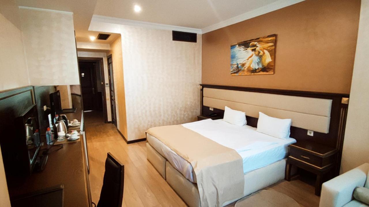 Smith'S Boutique Hotel Baku Exterior photo