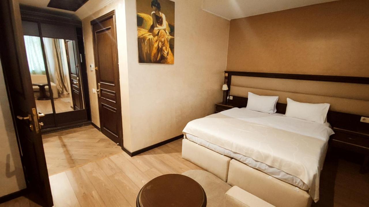 Smith'S Boutique Hotel Baku Exterior photo