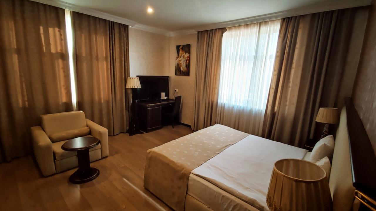 Smith'S Boutique Hotel Baku Exterior photo