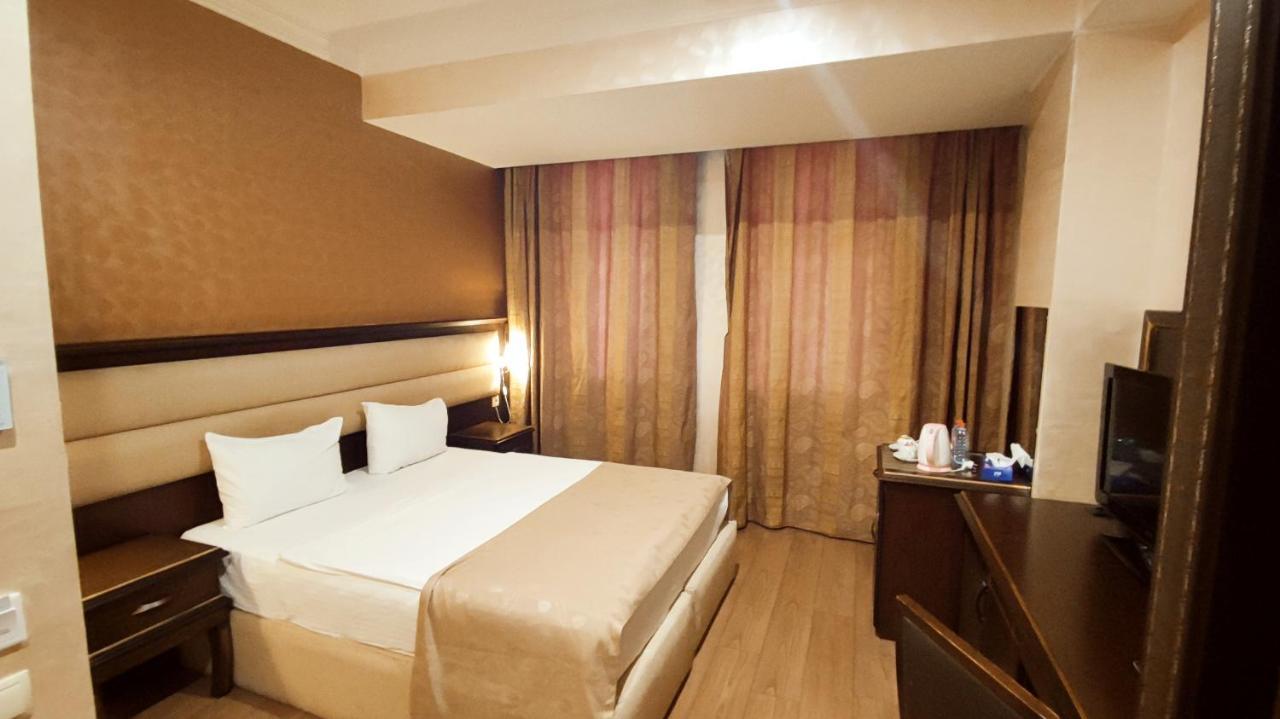 Smith'S Boutique Hotel Baku Exterior photo