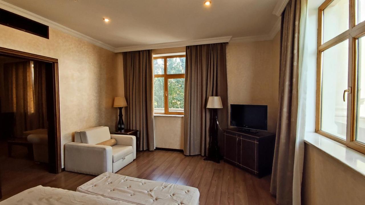 Smith'S Boutique Hotel Baku Exterior photo